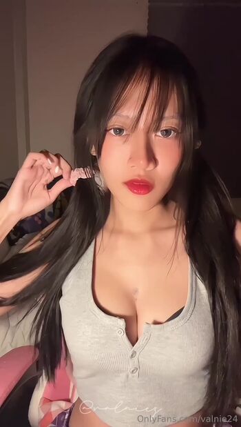 Full leaked Valniez page private onlyfans photo