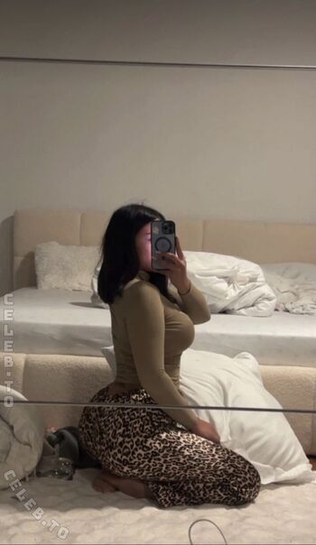 Full leaked Valonaash page private onlyfans photo