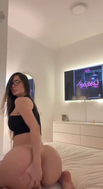 Full leaked Valrual private photo