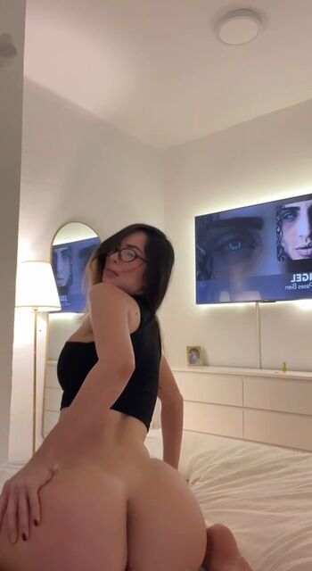 Full leaked Valrual private photo