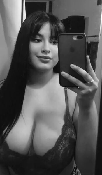 Full leaked Valuu private onlyfans photo