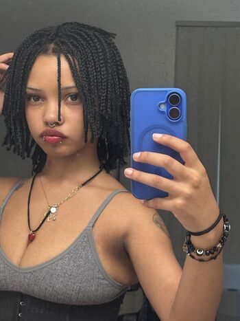 Full leaked Vampireloulou private onlyfans photo