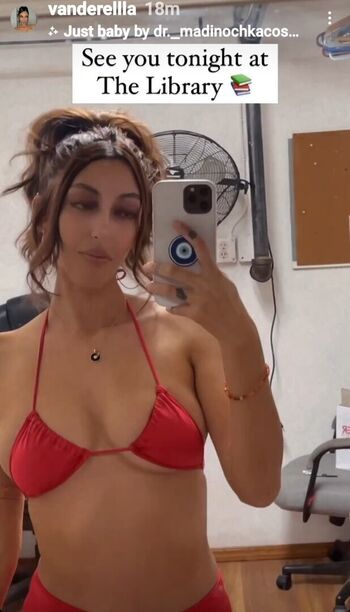 Full leaked Vanderellla private onlyfans photo