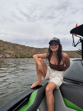 Full leaked Vanessa hudgens page private photo