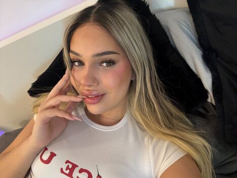 Full leaked Vanessa transgirl page private onlyfans photo