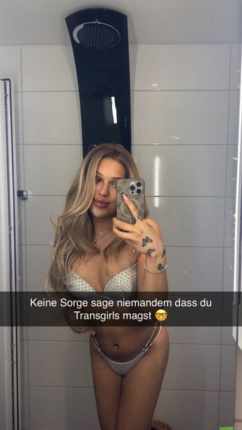 Full leaked Vanessa transgirl page private onlyfans photo