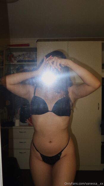 Full leaked Vanessa xx private photo