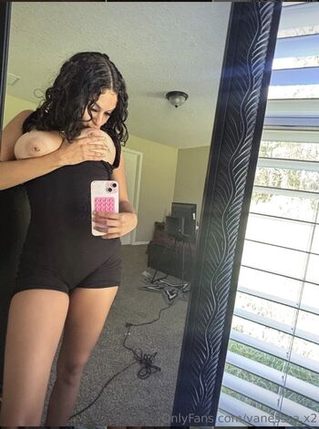 Full leaked Vanesssa x private onlyfans photo