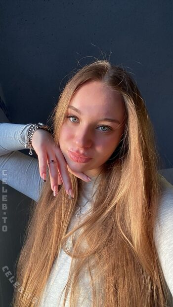 Full leaked Vanexmoto private photo