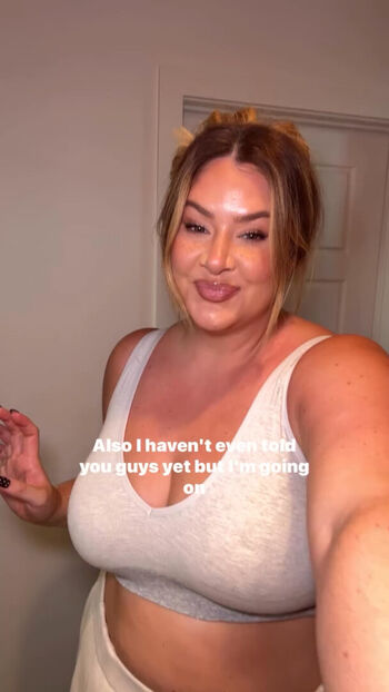 Full leaked Vanezznezz private onlyfans photo