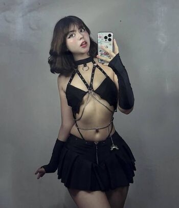 Full leaked Vaniasse  page private onlyfans photo