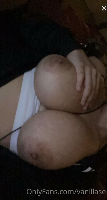 Full leaked Vanillase private photo