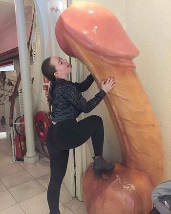 Full leaked Vantoee private photo