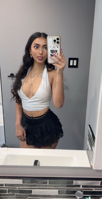 Full leaked Veda viswanath private photo