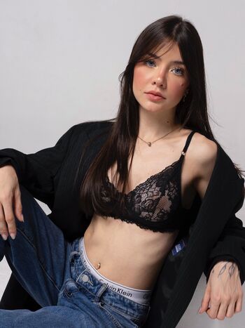 Full leaked Vee castro private photo