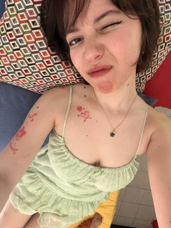 Full leaked Vekikusuo private photo