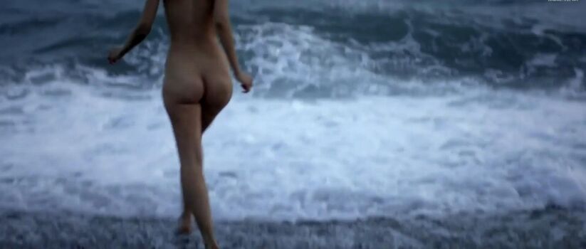 Full leaked Velazquez private photo