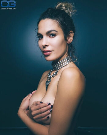 Full leaked Velazquez private photo