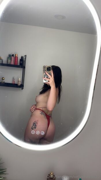 Full leaked Velvetvixon private onlyfans photo