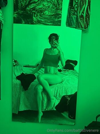 Full leaked Venere battisti private photo