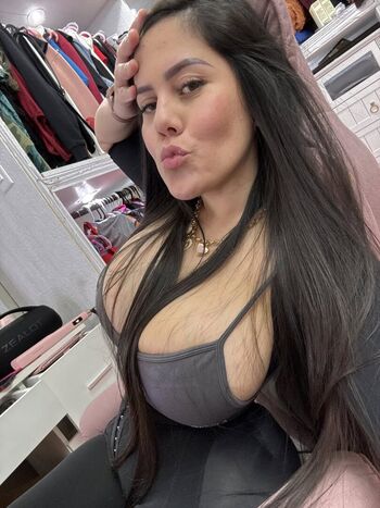 Full leaked Venezolana en usa private photo