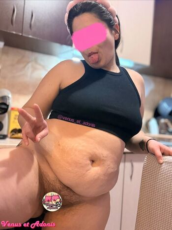 Full leaked Venus et adonis page private photo