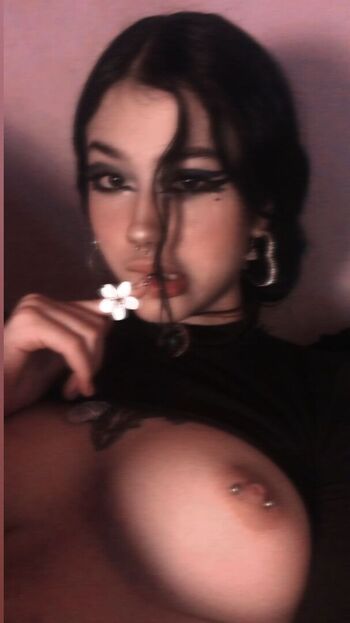 Full leaked Venus or private photo