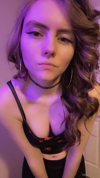 Full leaked Veraneka private photo