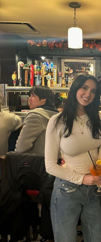 Full leaked Veronicabastian page private photo