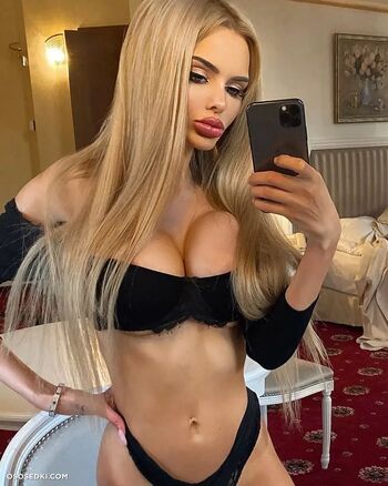 Full leaked Veronikasherstiuk private photo