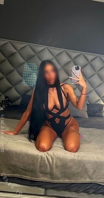 Full leaked Versautemausselinn private photo