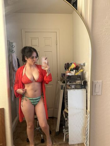 Full leaked Viannneyyyyy private photo