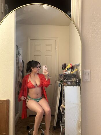 Full leaked Viannneyyyyy private photo