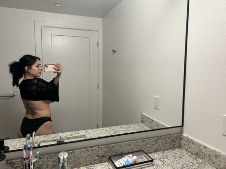 Full leaked Viannneyyyyy private photo