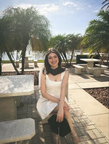 Full leaked Viasarkissian private photo