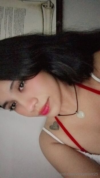 Full leaked Vickymont private photo
