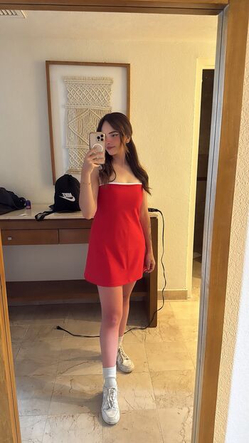 Full leaked Vickypalami private photo