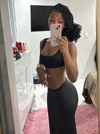 Full leaked Victhauanny private photo