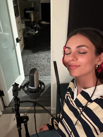 Full leaked Victoria justice private photo