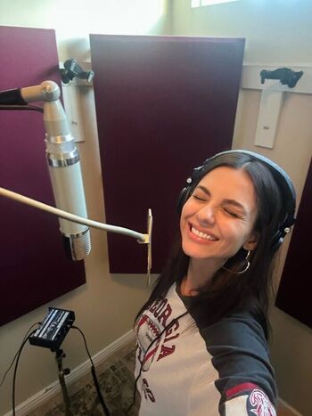 Victoria Justice