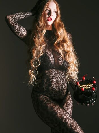 Full leaked Victoria ouellette private photo