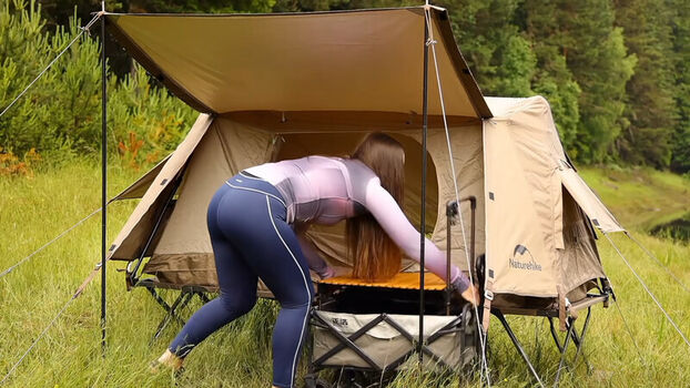 Full leaked Victoria outside private photo