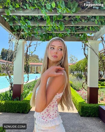 Full leaked Victoria rozmajzl private onlyfans photo