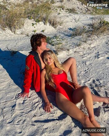 Full leaked Victoria rozmajzl private onlyfans photo