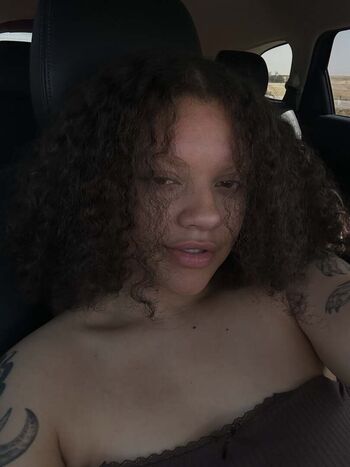 Full leaked Vieraralyn private photo