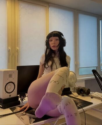 Full leaked Vikadano private photo