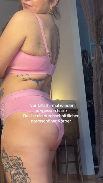 Full leaked Viky kid page private onlyfans photo