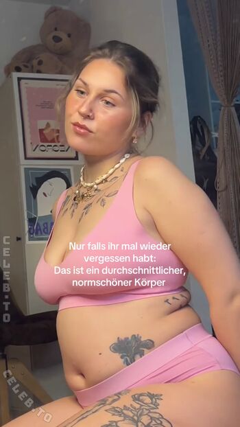 Full leaked Viky kid page private onlyfans photo