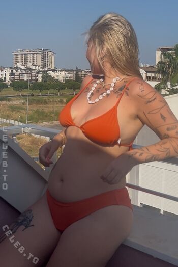Full leaked Viky kid private photo