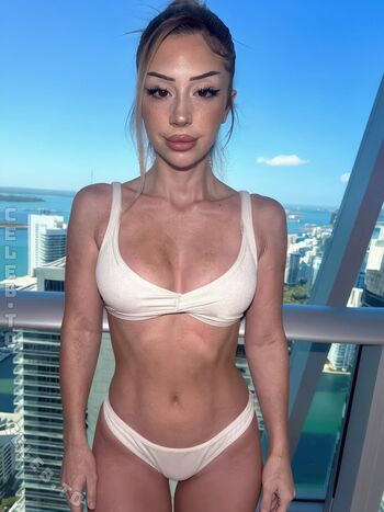 Full leaked Vinamiledy private onlyfans photo